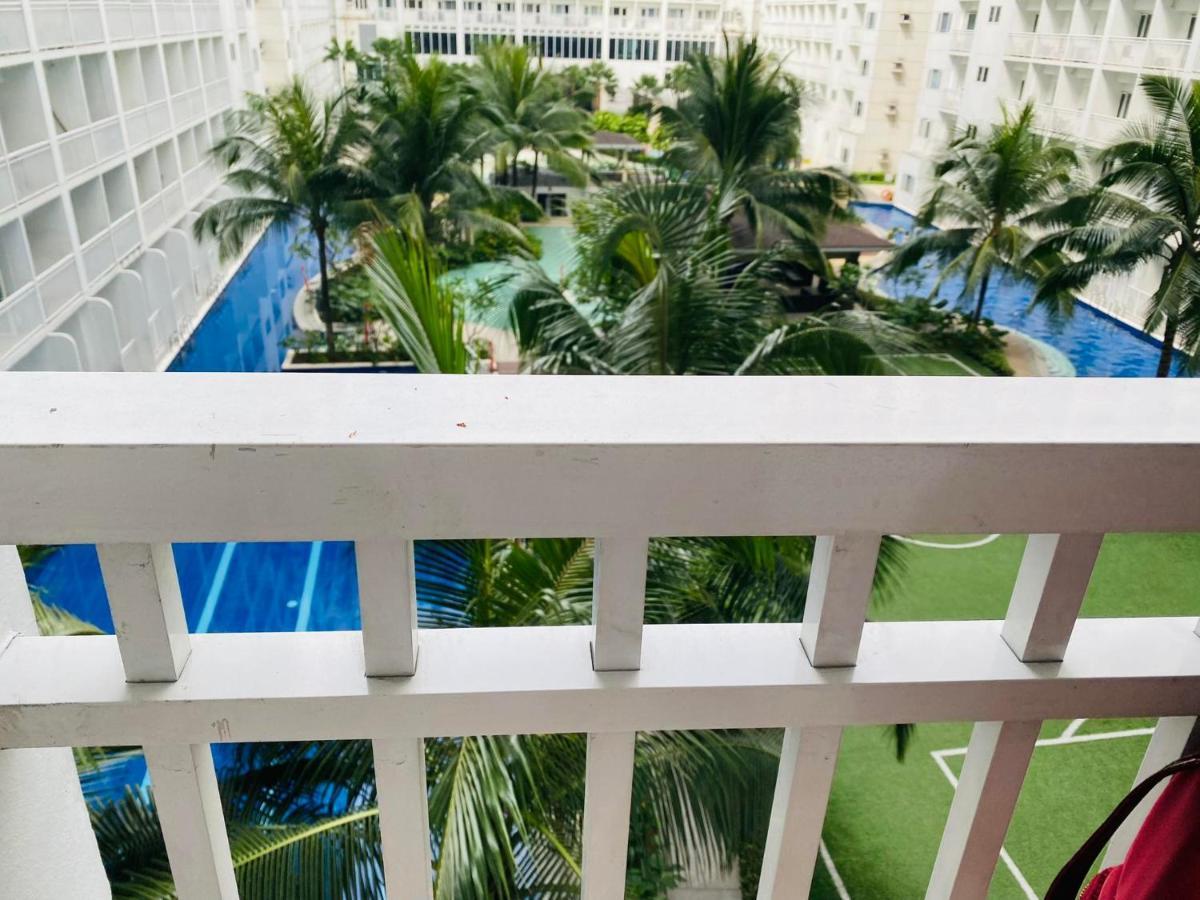 Shore Residence D7 Near Mall Of Asia & Airport Манила Экстерьер фото